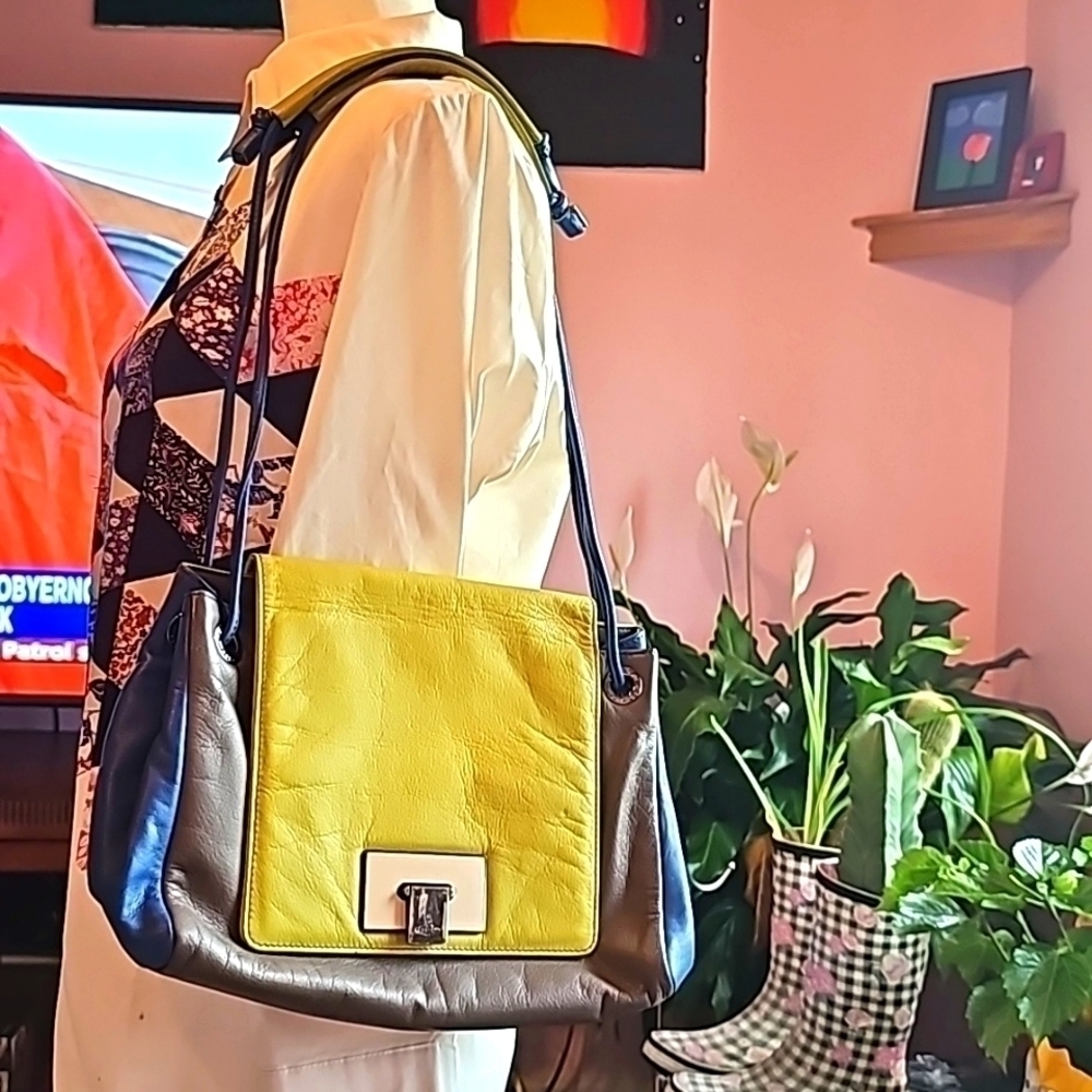 VIVIENNE WESTWOOD TRICOLOR SHOULDER BAG